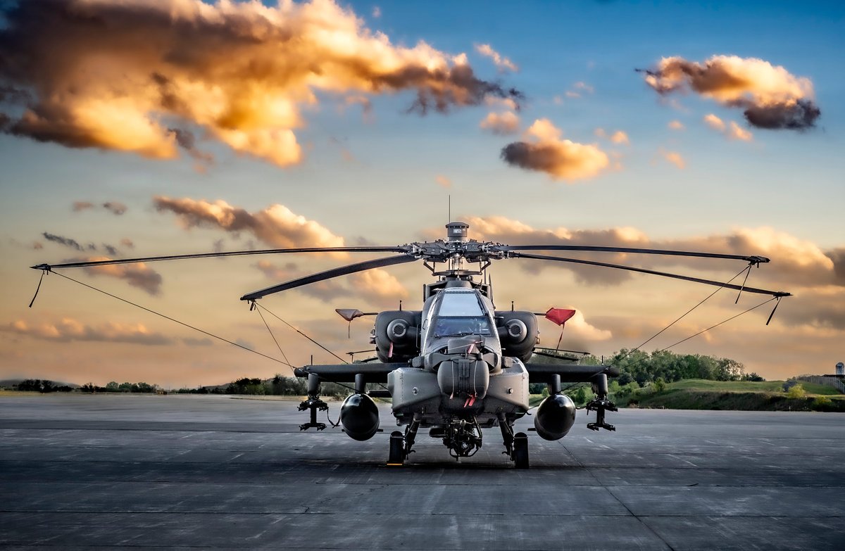 An AH-64 Apache attack helicopter went down near Iran.: Take a closer look at its weapons and capabilities.
