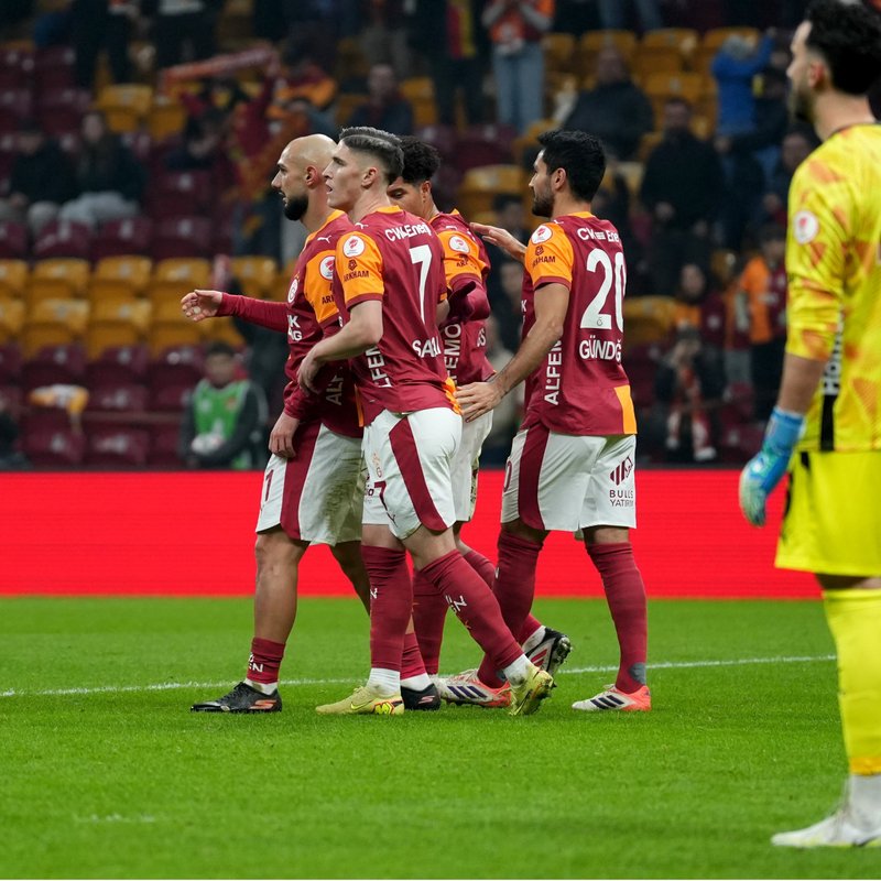 "Galatasaray, kupada tarihi bir başarıya imza attı!"