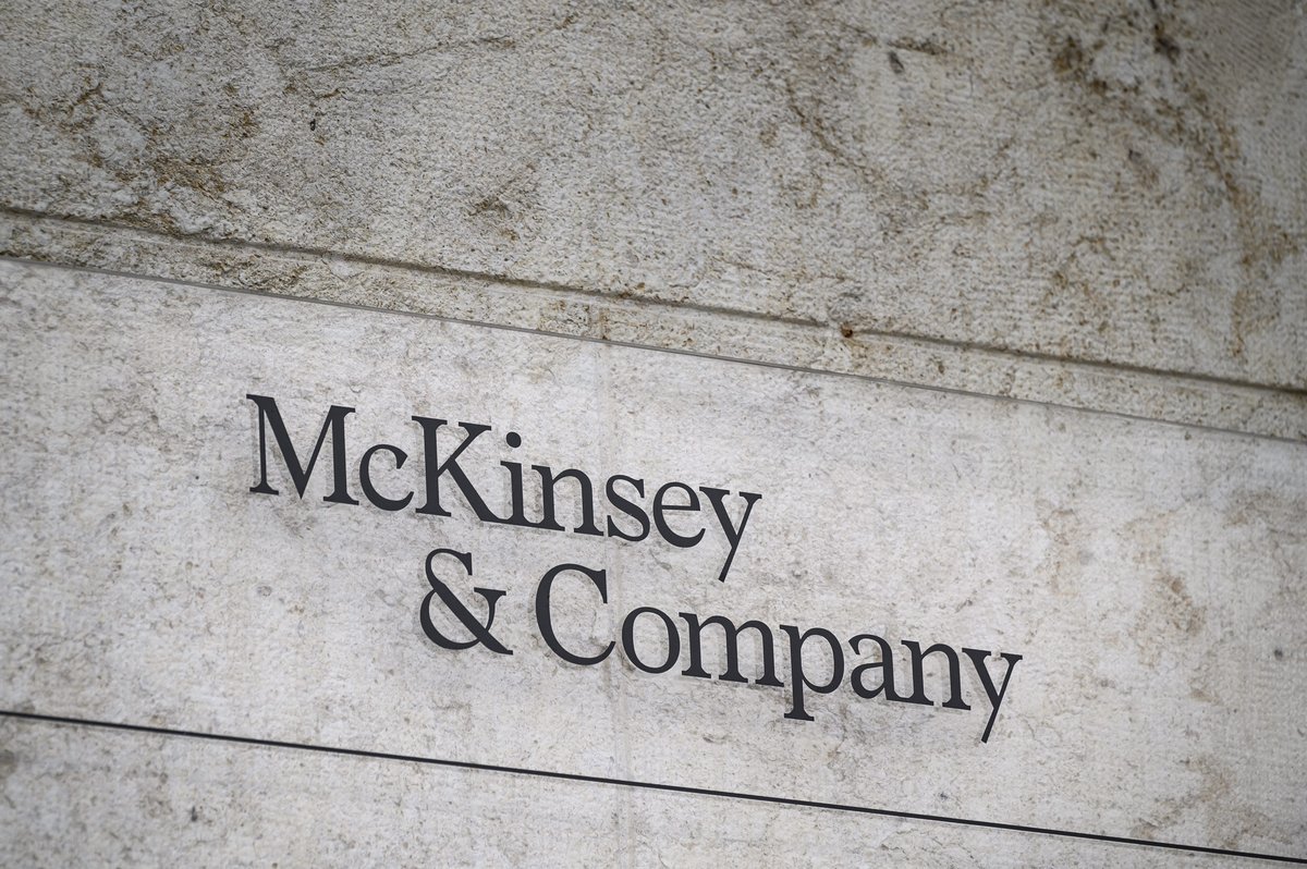 McKinsey yöneticisi: Genç profesyonellerin odaklanması gereken, yapay zekanın yapamayacağı üç yetenek var
