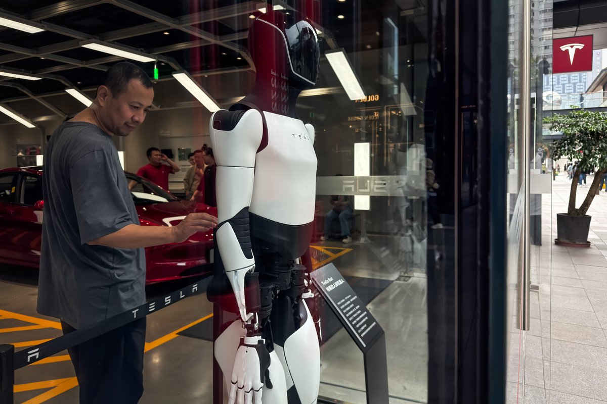 Tesla slips one-sentence disclosure of a mysterious $2 billion AI hardware acquisition into its latest filing