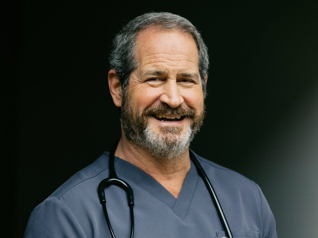 A cardiac surgeon ignored his own heart attack symptoms. He says anyone can miss the red flags.