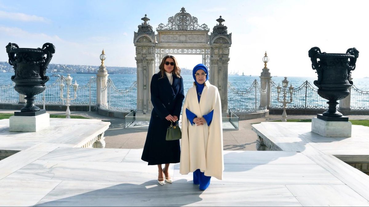 Emine Erdoğan, Ürdün Kraliçesi Rania ile buluştu.