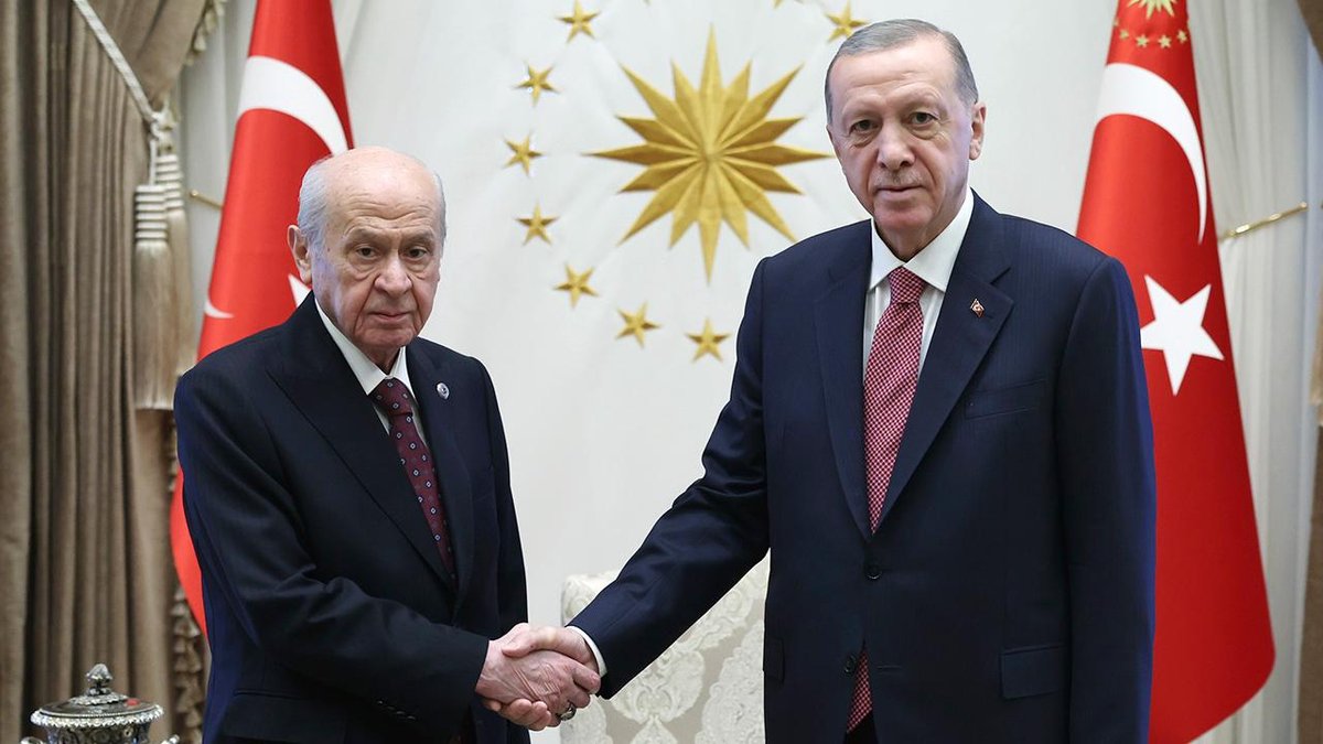 Cumhurbaşkanı Erdoğan, MHP lideri Bahçeli'nin doğum gününü ve yeni yılını tebrik etti