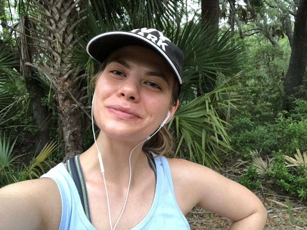 I moved to a beach town in my mid-20s. Instead of paradise, I found the loneliest time in my life.