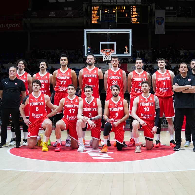 12 Dev Adam, 1061. maçına çıkacak!