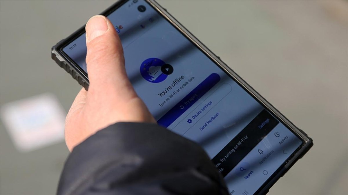 İran Cumhurbaşkanı Yardımcısı: İnternet erişimindeki kesintiden dolayı vatandaştan özür diledik