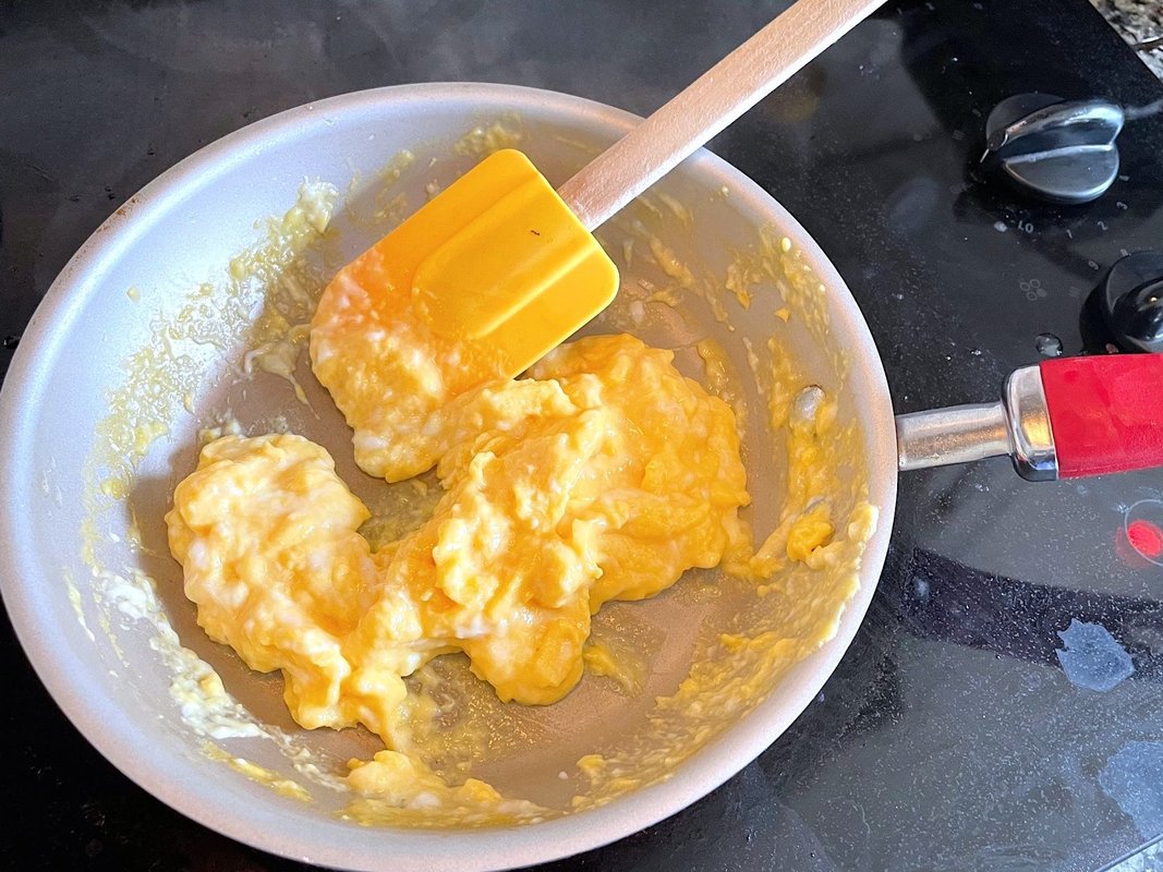 I tried Martha Stewart's hack for making the 'best scrambled eggs in the whole world.' They were deliciously creamy.