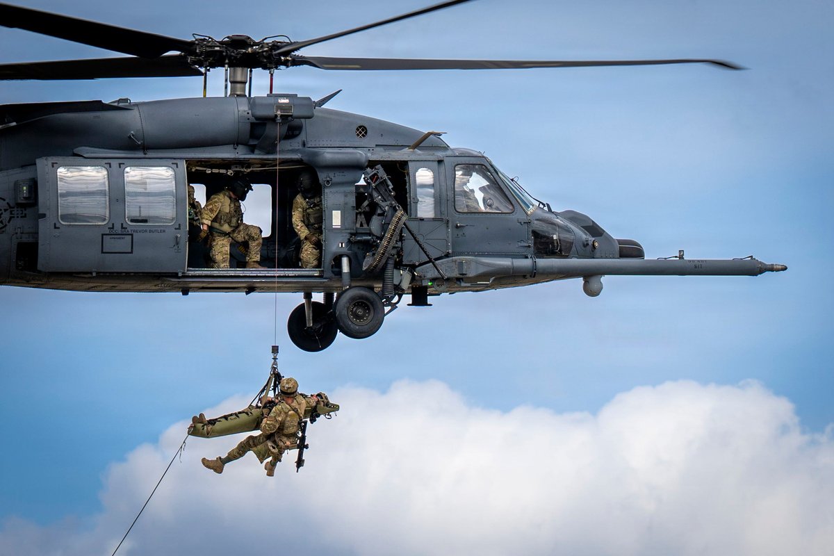 Here's how US combat search-and-rescue crews save downed: fighter pilots in the middle of a war