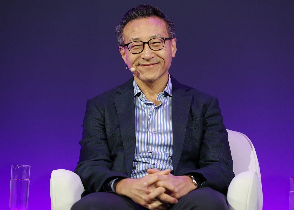 Alibaba'nın kurucu ortağı Joe Tsai, iyi çalışanlarda bulunması gereken iki özelliği paylaştı