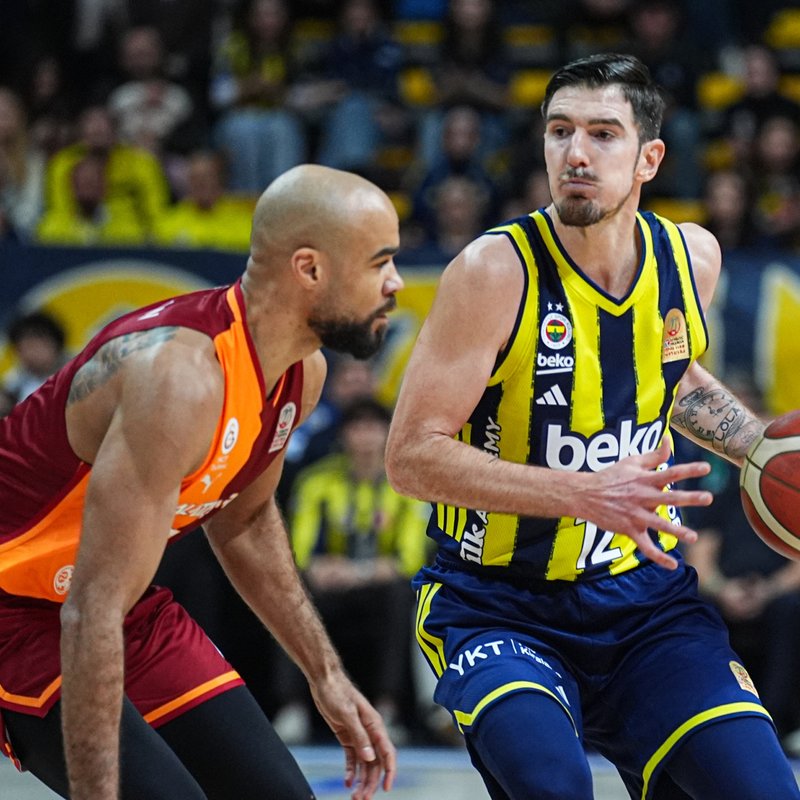 "Heyecan dolu derbide galip gelen Fenerbahçe Beko oldu!"