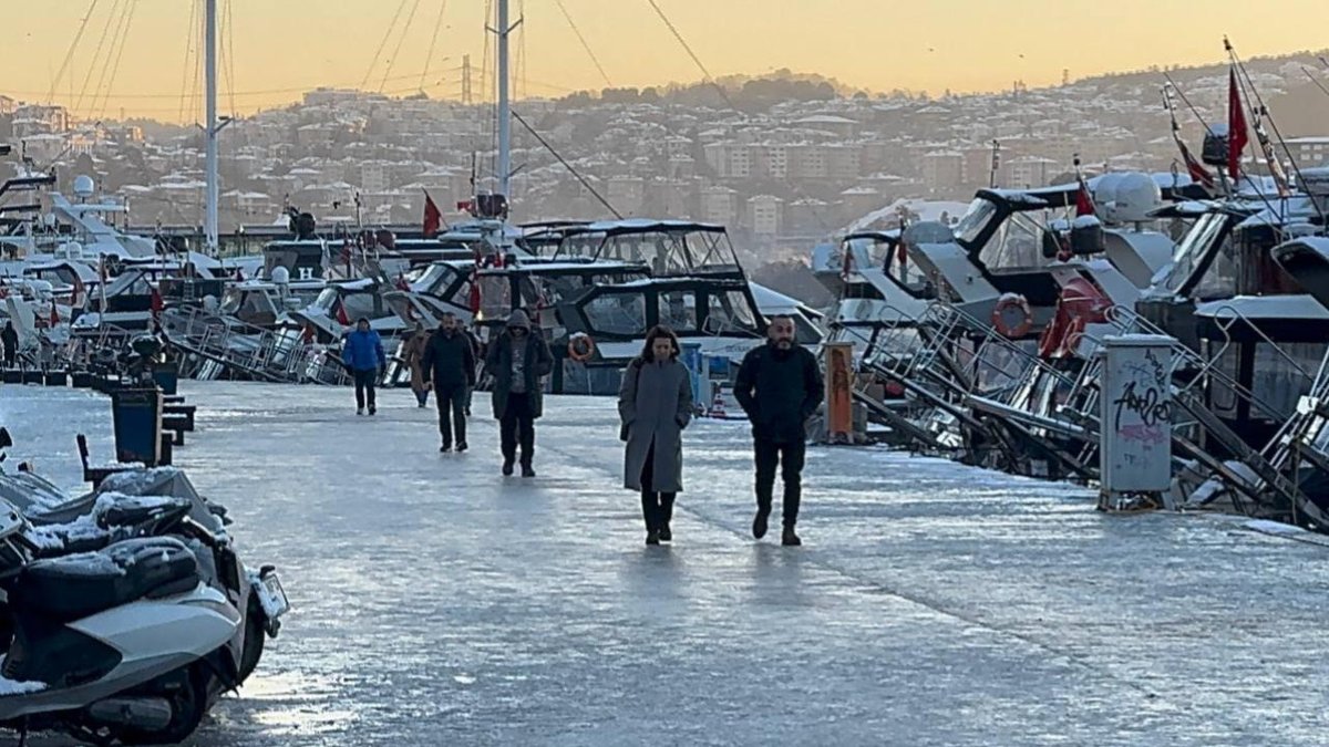 "İstanbul'da buzlanma ve don tehlikesi için uyarılar yapıldı"