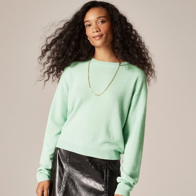 J.Crew'ün Noel Sonrası İndiriminde 12 Dolardan Başlayan Şık Moda Ürünleri: Kotlar ve Kaşmirler