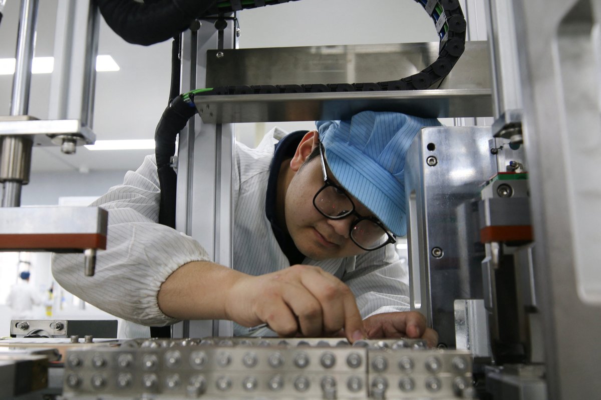 China's smartest students used to chase tech and finance jobs. Now, they're choosing manufacturing.