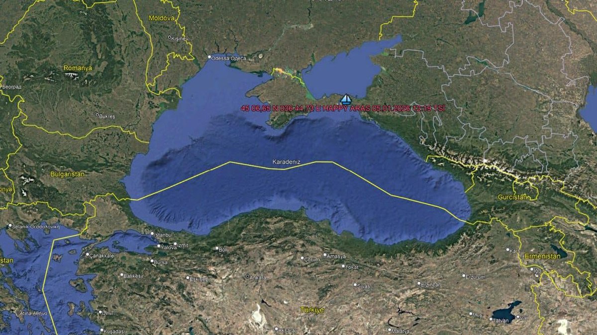 "Türk Bandıralı Gemi, Kerç Boğazı'nda Kıyıya Sıfırlandı"