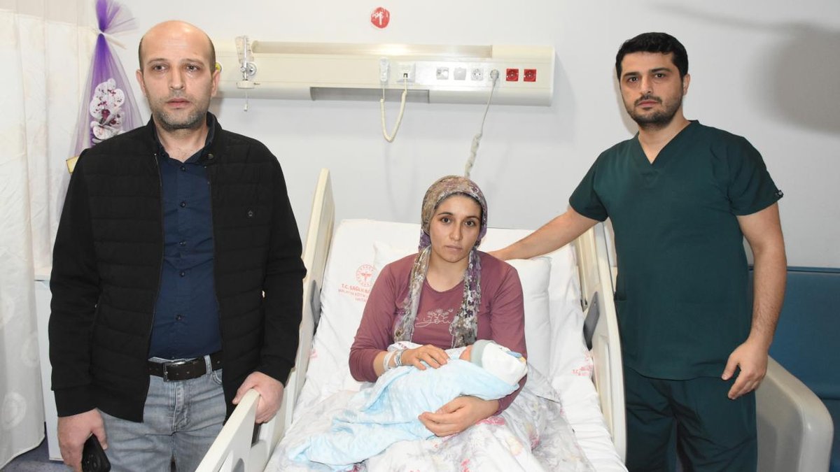 "6 Şubat'ta mutluluk gözyaşlarıyla buluştu: Acı ve sevinç bir araya geldi"