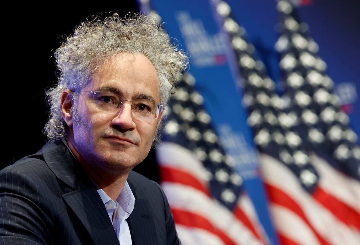 Read Palantir's 9-point manifesto that decries tokenmaxxing and trumpets 'AI sovereignty'