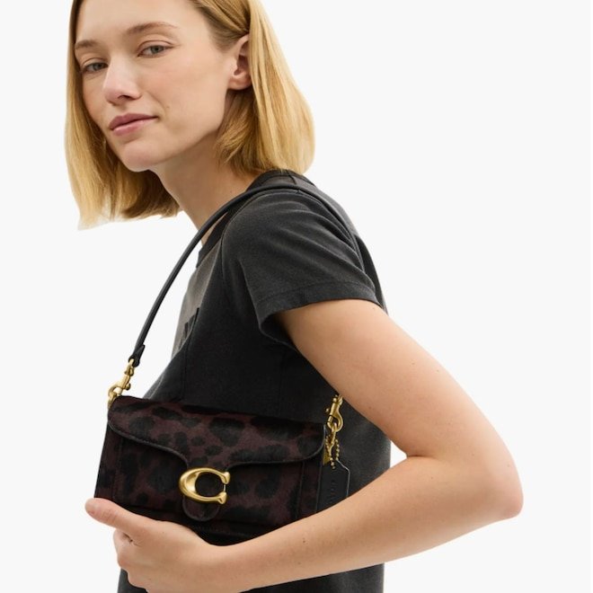 Nordstrom'daki Tasarımcı Çantalar İçin İndirimler: Tory Burch, Coach, Mansur Gavriel ve Diğerleri