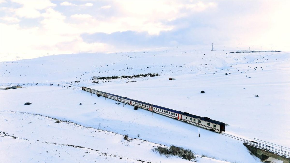 Kış döneminin başlangıcında, Turistik Doğu Ekspresi seferlerine başlıyor