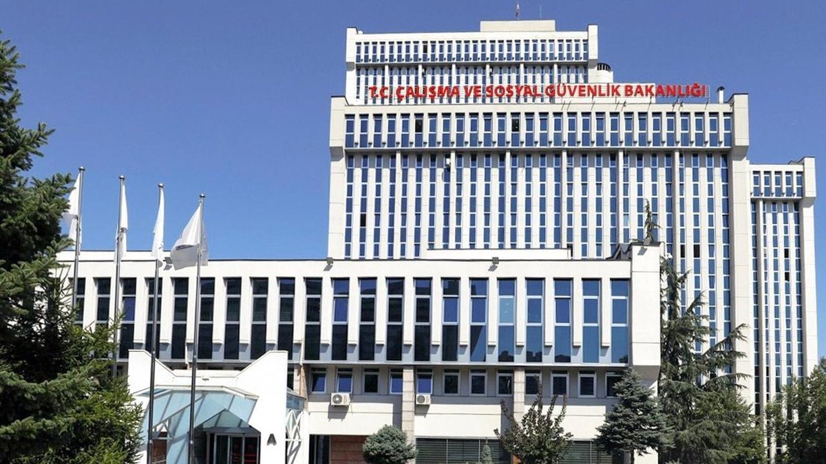 "Çalışma ve Sosyal Güvenlik Bakanlığı, yüz müfettiş yardımcısı istihdam edecek"