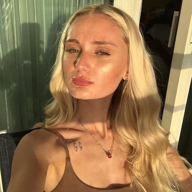 Tini Younger, Mac ve Peynir Tarifinin Çalındığı İddialarını Şiddetle Reddetti