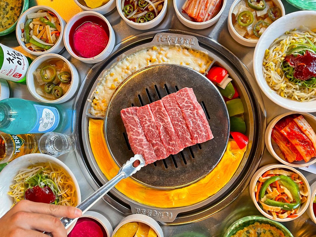 4 dishes you should always order at Korean barbecue: and 2 to skip, according to a top Korean chef