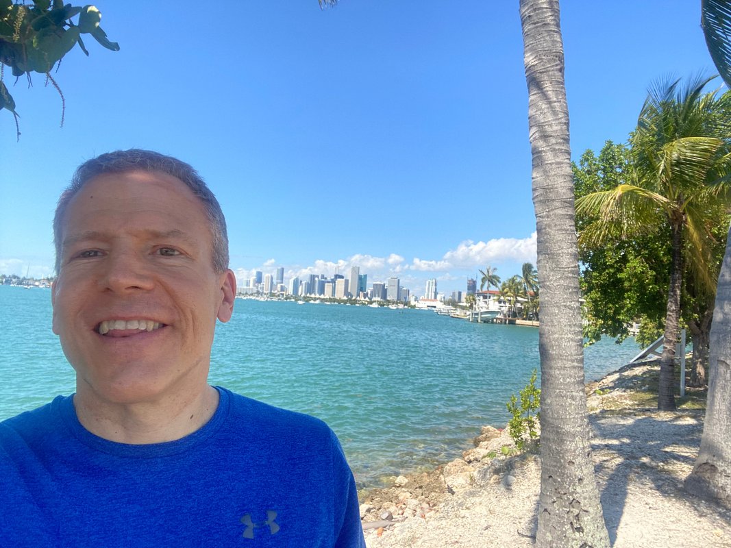 I left NYC for Miami at 58. I retired early thanks to an unexpected saving.