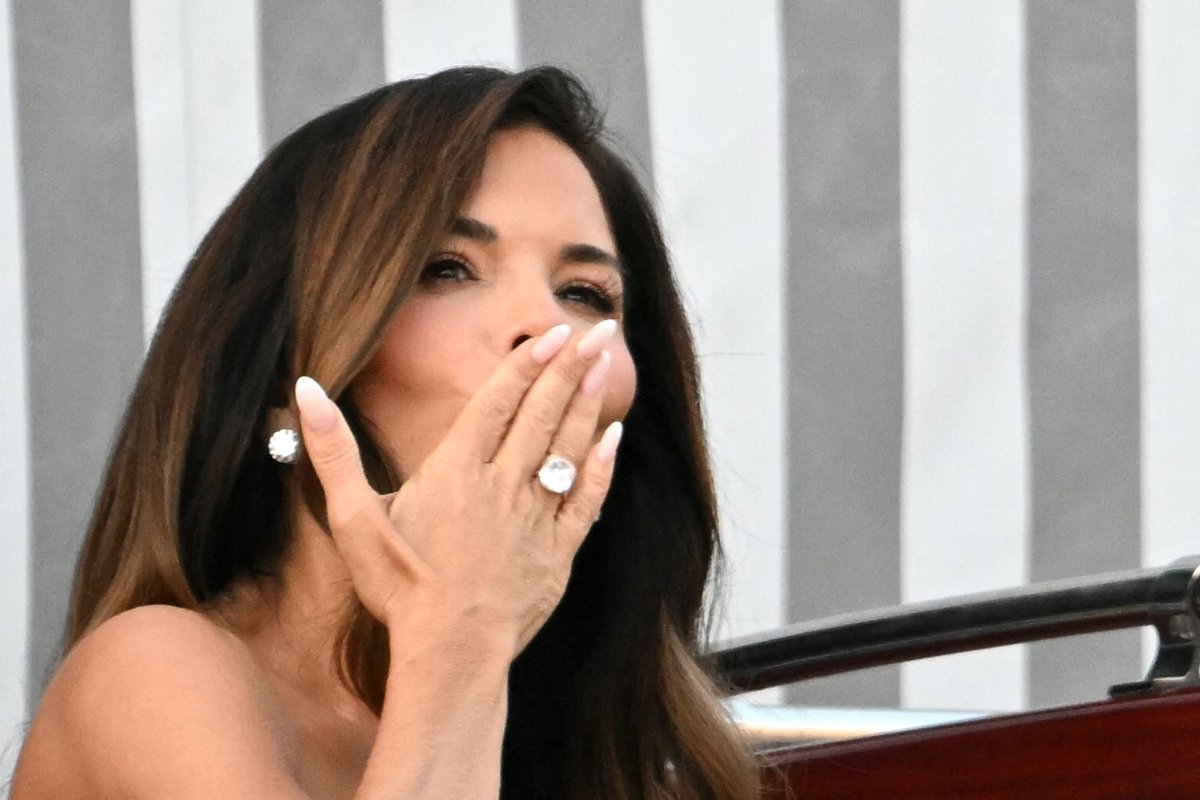 Everything to know about the life and career of Lauren Sánchez Bezos, Jeff Bezos' wife