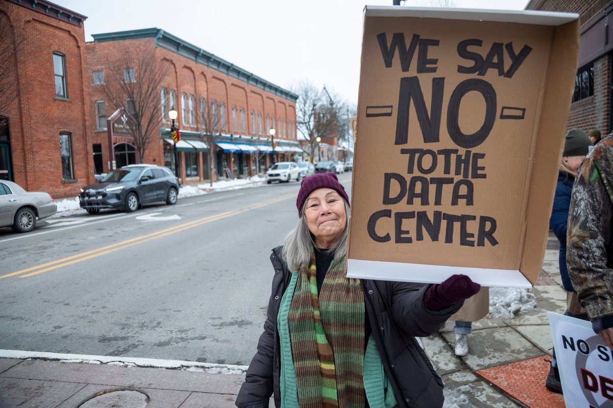 Data center executives fret over the industry's increasingly toxic public image