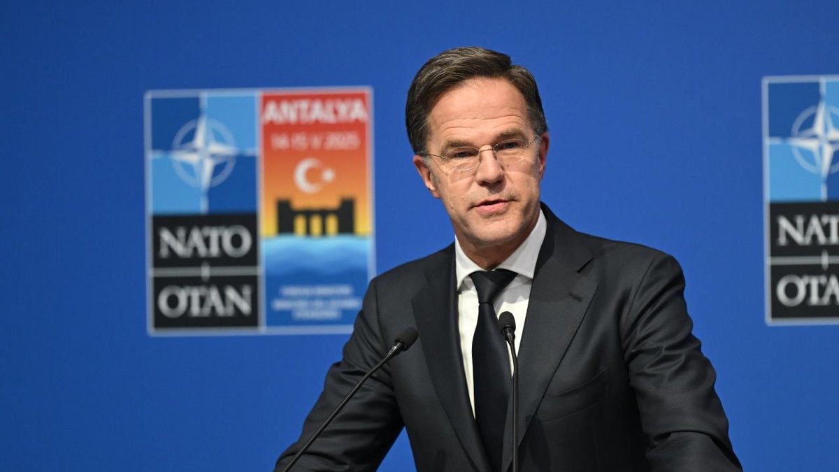 NATO Genel Sekreteri: Arktik bölgesinin güvenliğini artırmak amacıyla planları değerlendiriyoruz