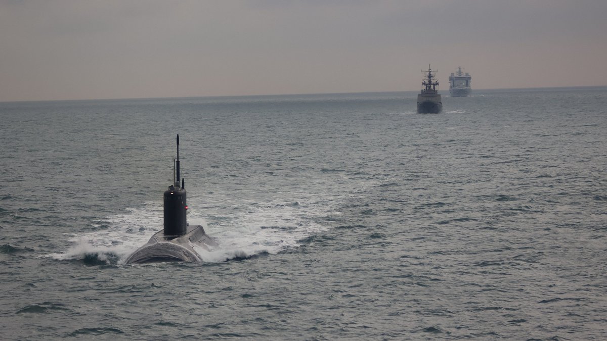 Russia can't match NATO's conventional strength, so it's: betting on submarines and nuclear asymmetry, commander says