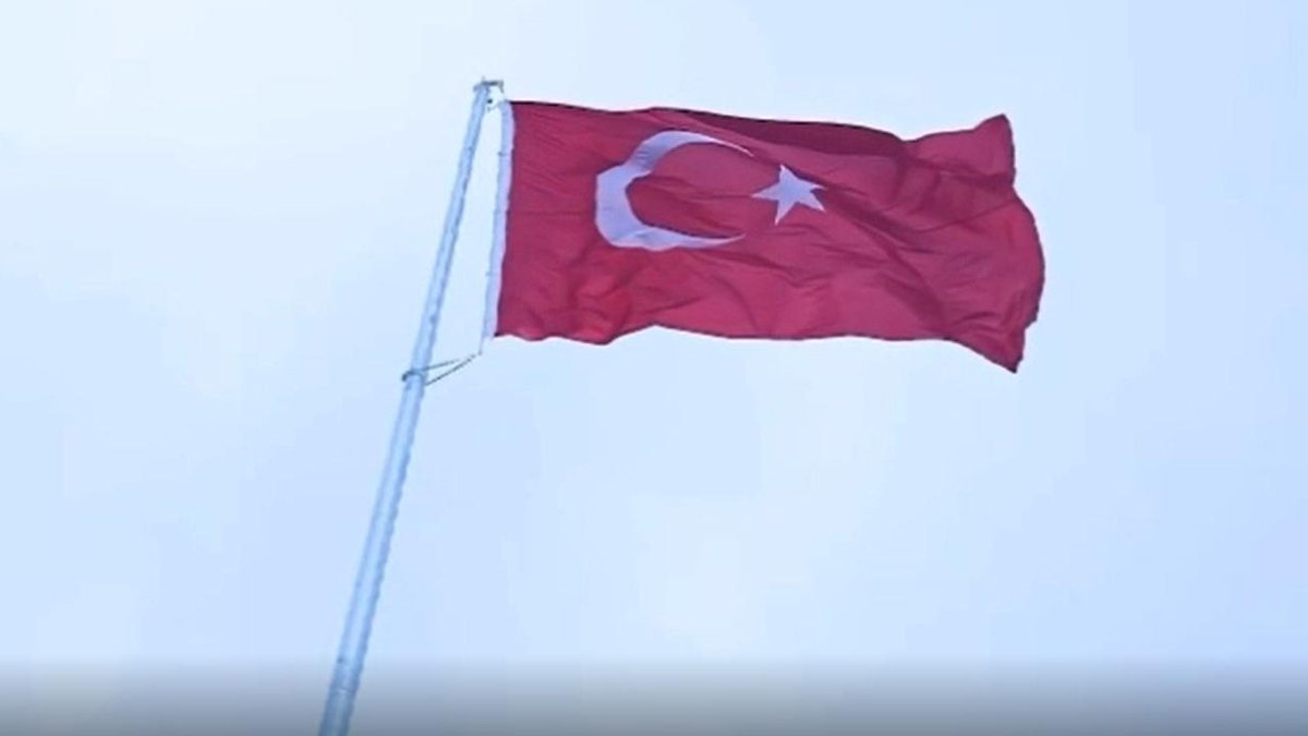 "Terör örgütü destekçilerinin Türk bayrağına yönelik saldırısı hudut karakolu çevresinde yaşandı"