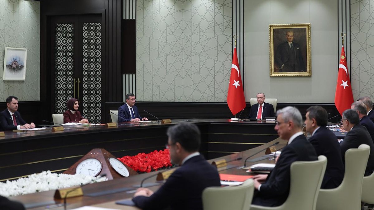 Kabine yoğun gündemle toplanacak