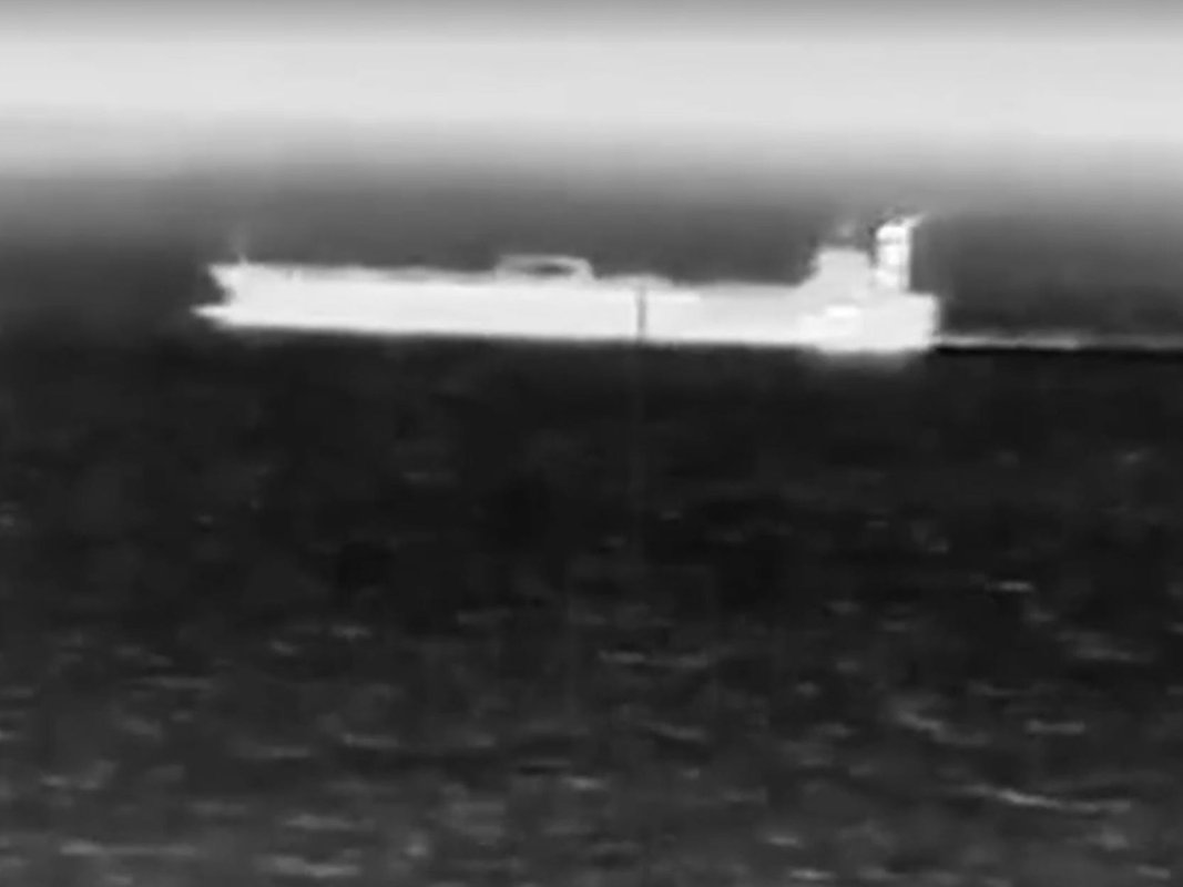 Ukrayna insansız hava araçları, Akdeniz'de Rus 'gölge filosu'na ait bir tankeri ilk kez vurdu