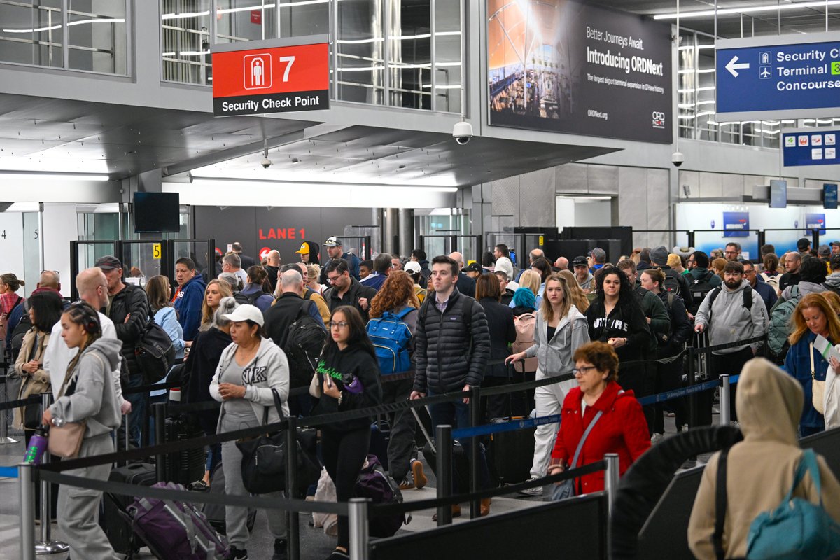 TSA delays: Which airports have long lines, and how to check the wait time at your airport