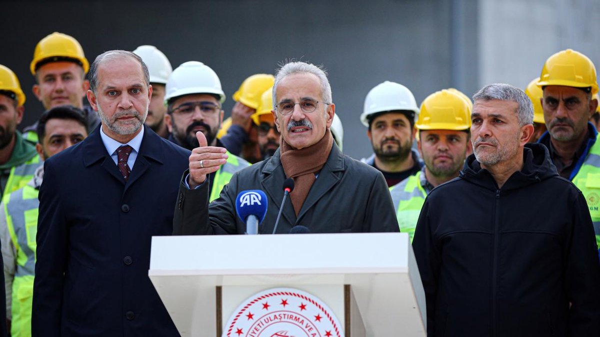 Bakan Uraloğlu, Hatay'daki İskenderun-Antakya: Otoyolu Projesi'ni yerinde değerlendirdi