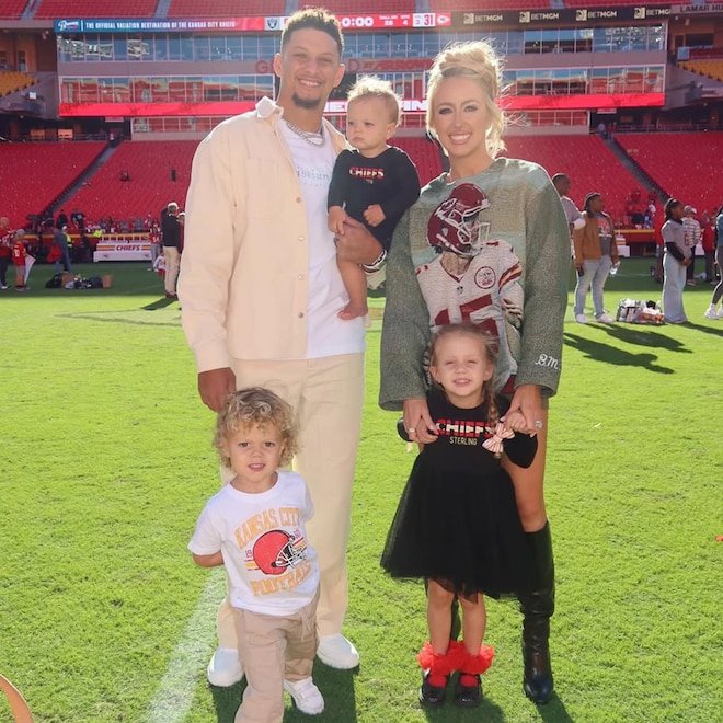 Brittany Mahomes, Patrick Mahomes'in Çocuklarıyla Tatil Fotoğraflarında Buluştu