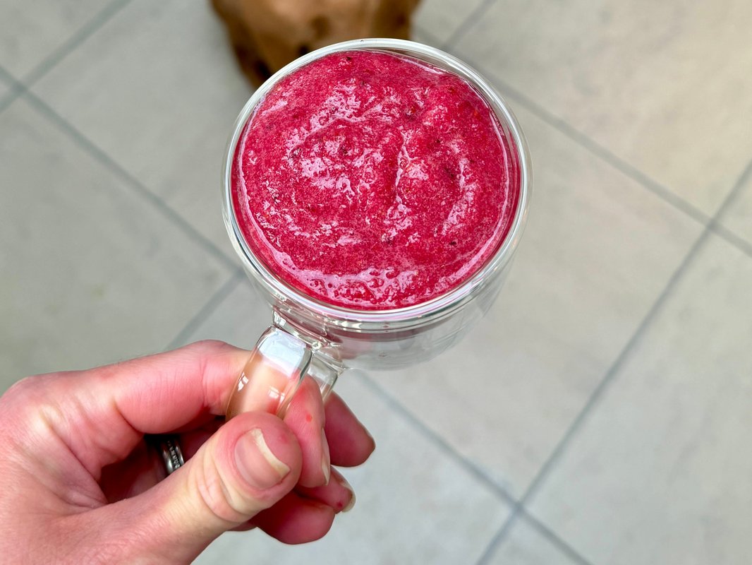 A gut health scientist and dietitian has a simple rule for making balanced, tasty smoothies