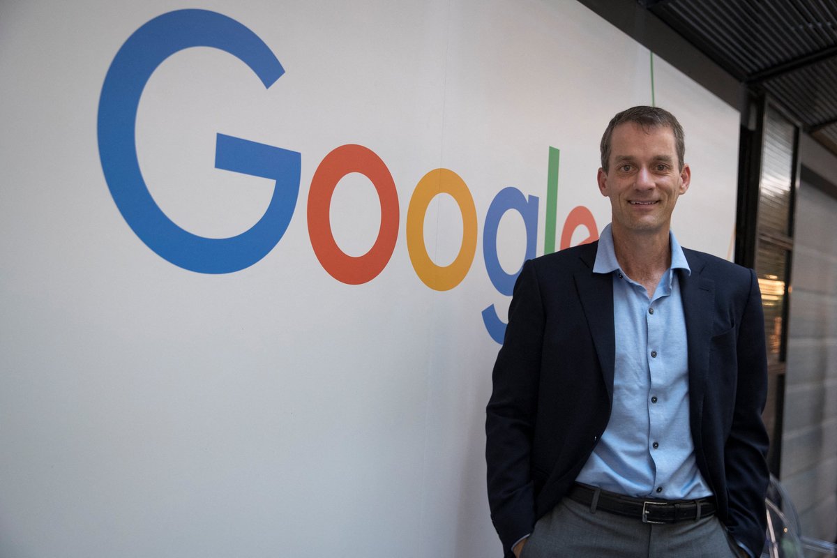Jeff Dean's new startup pitch: deck slides are an insane flex