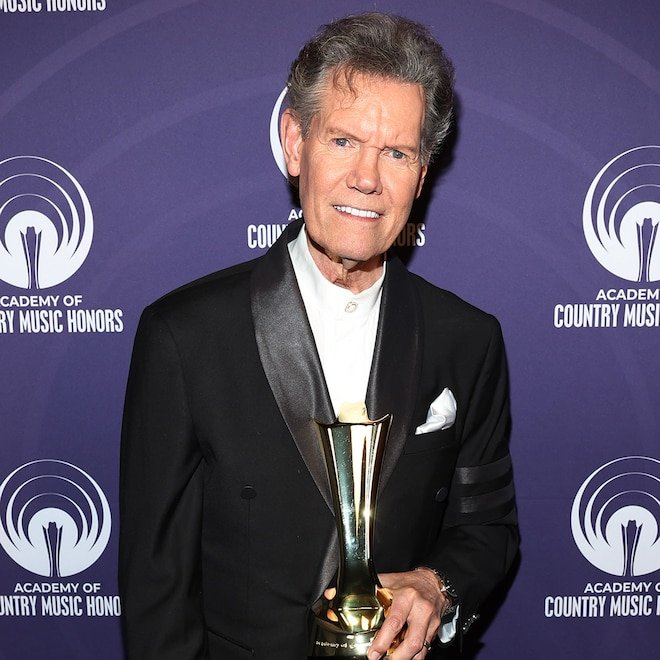 Randy Travis Gets Standing Ovation During Concert After Stroke