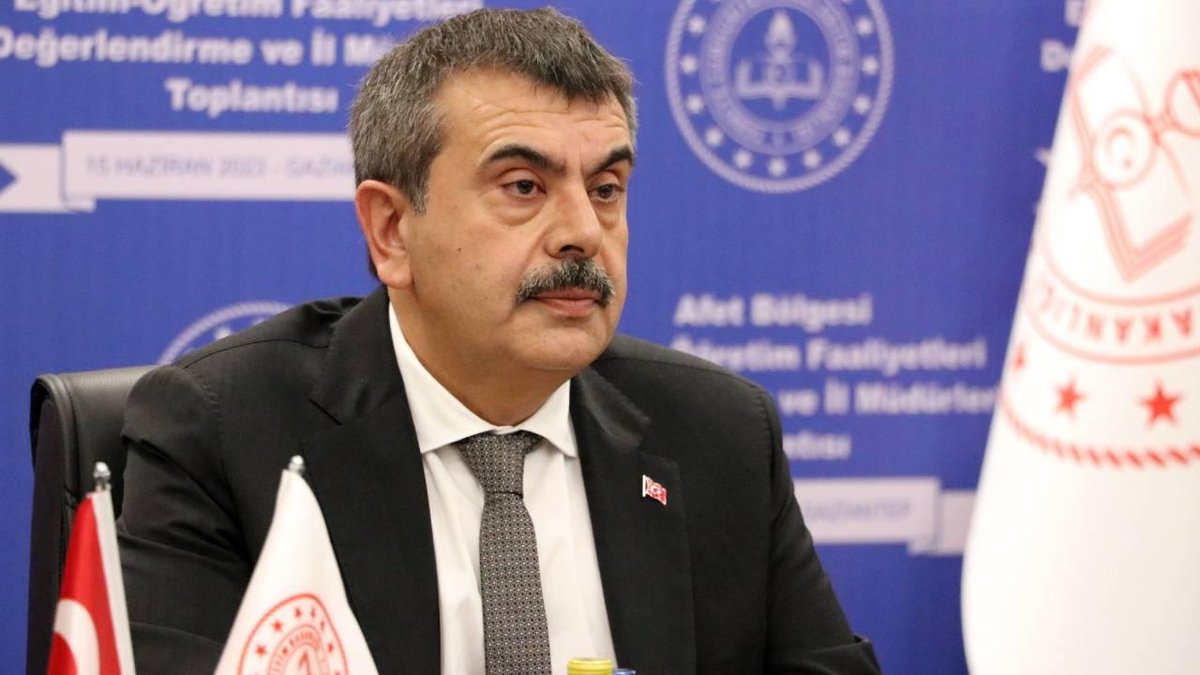 Bakan Tekin: Bize ait olan değerleri çocuklarımızın kutlamasını istiyoruz