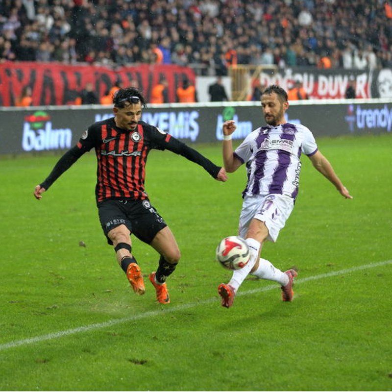 "Çorum FK, 87. dakikada galibiyeti elde etti!"