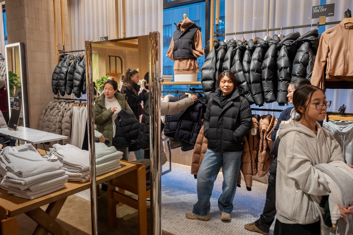 Aritzia Türkiye pazarına girdi: Sürekli büyüyen marka, sadık bir müşteri kitlesiyle dikkat çekiyor.