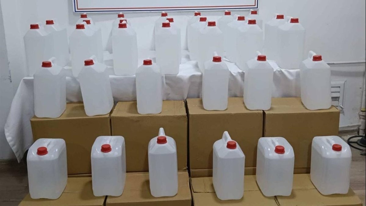 Kocaeli'de 380 litre miktarında etil alkol yakalandı