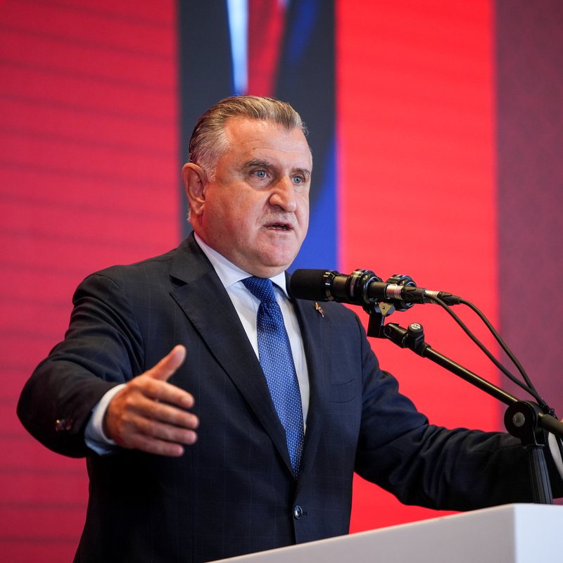 "Sporun birleştirici gücünü kullanmak zorundayız"