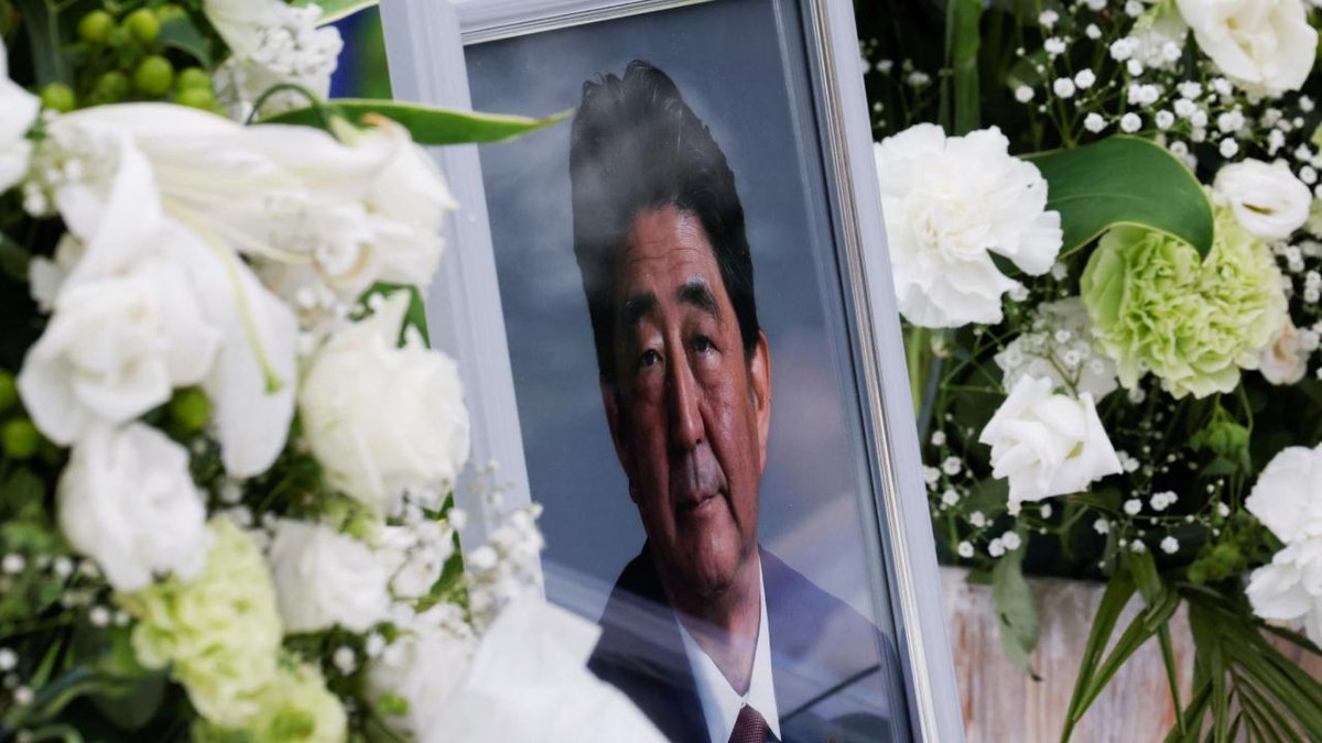 Japonya'nın eski Başbakanı Şinzo Abe'yi öldüren zanlıya ağır ceza: Müebbet hapis kararı verildi.