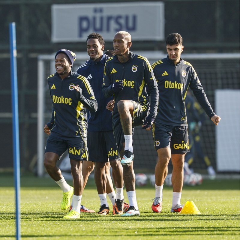 Fenerbahçe, Eyüpspor karşılaşması için hazırlıklarını tamamladı.