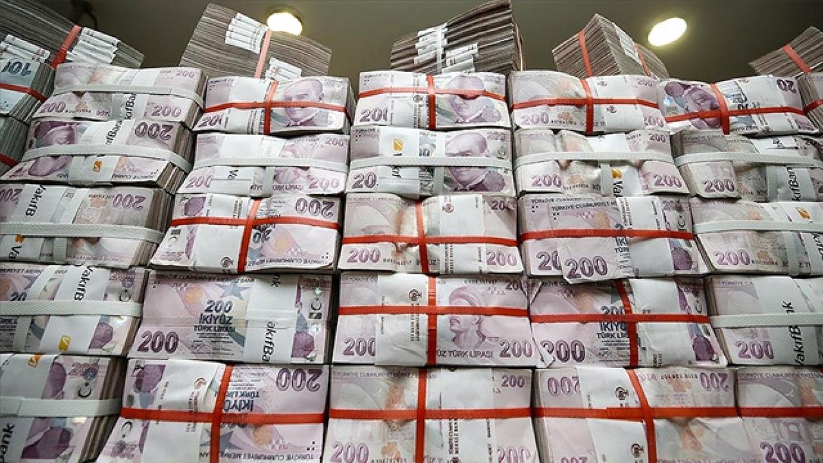 Sosyal koruma alanında toplamda yaklaşık 4: trilyon 965 milyar lira kaynak kullanıldı.