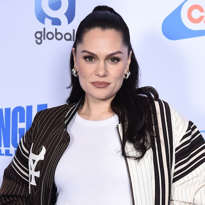 Jessie J, Meme Kanseri Mücadelesi Sırasında Kendini "Gerçekten Düşük" Hissettiğini Açıkladı