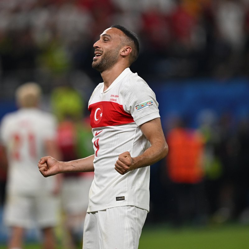 "Kasımpaşa, Cenk Tosun'un transferini duyurdu!"