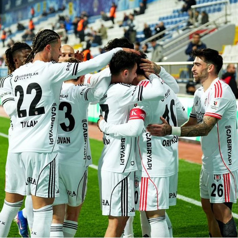 Beşiktaş, yenilmezlik serisini on maça yükseltti!